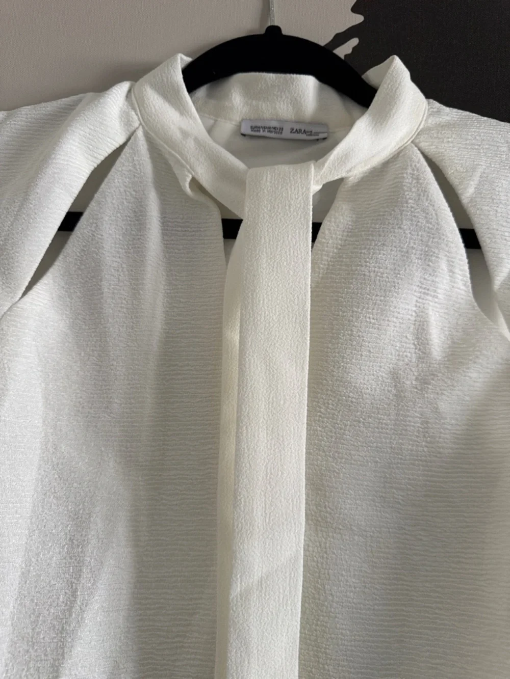 Zara Cream Tie-Neck Sleeveless Camisole - Picture 4 of 4